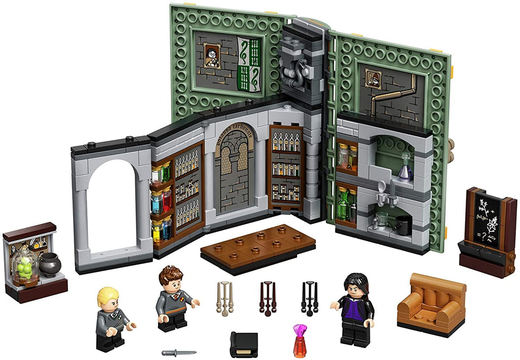 270 Pieces Brick-Built Playset Q674854