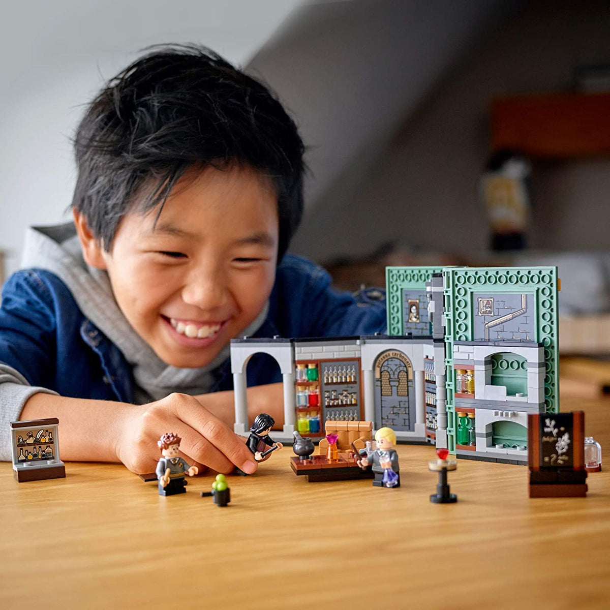 270 Pieces Brick-Built Playset Q674854