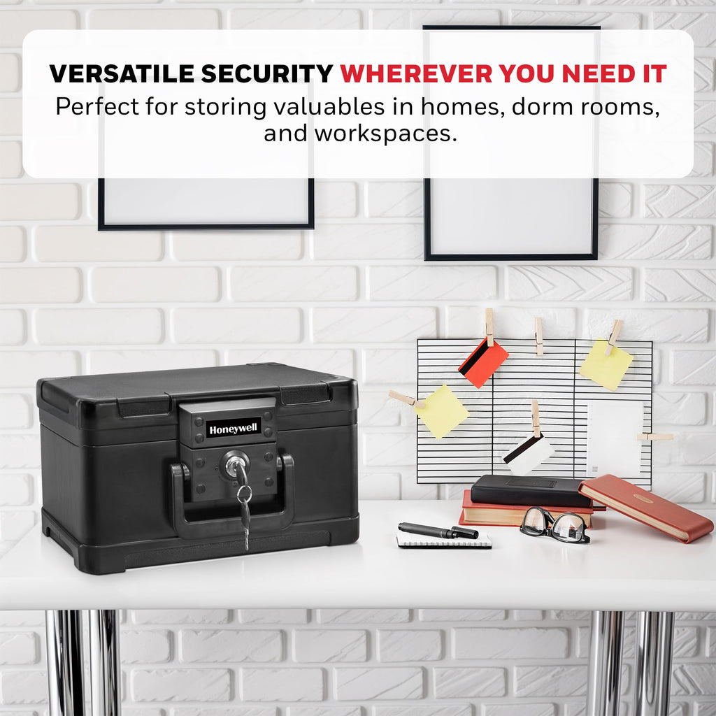 Small Black ABS Plastic Safe with Key Lock R55040