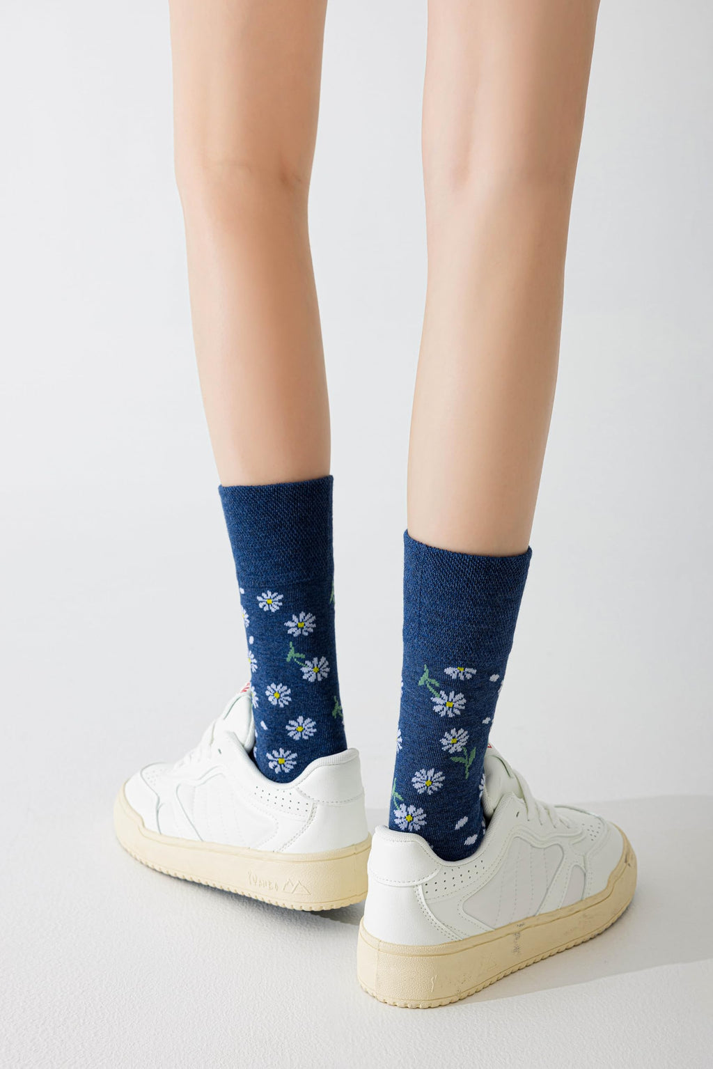 Bamboo Viscose Non Binding Crew Socks, 5 Pairs W4971