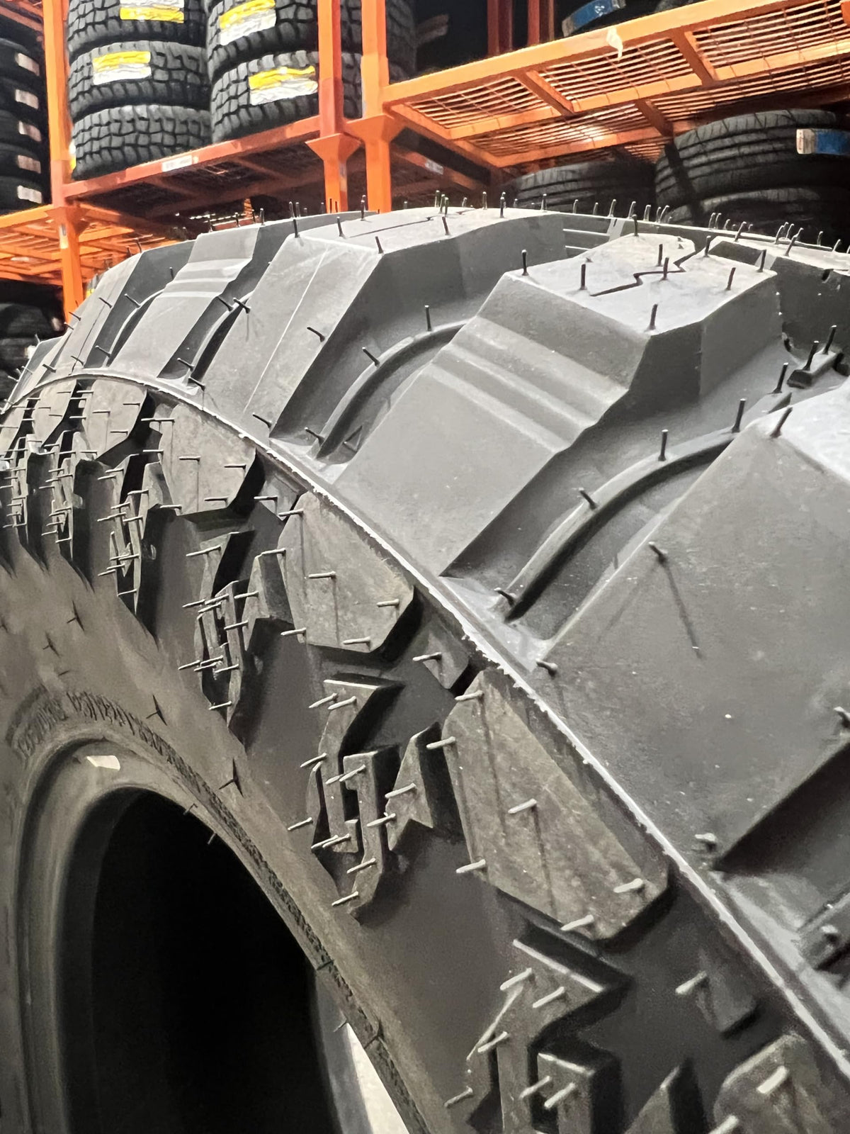 275/60R20 Mud Tire P822714