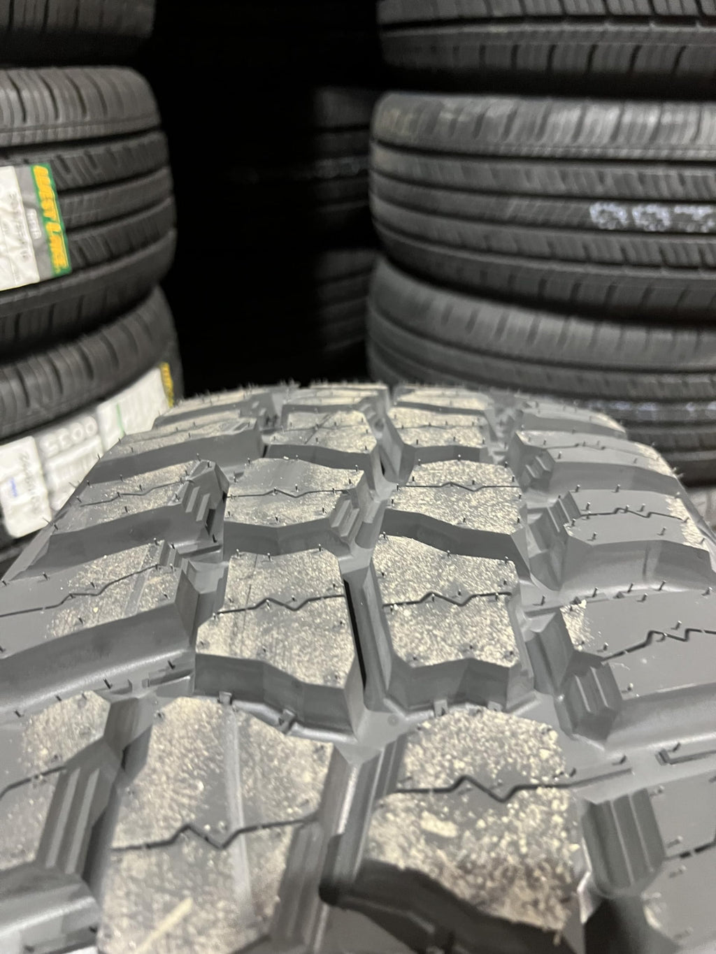275/60R20 Mud Tire P822714