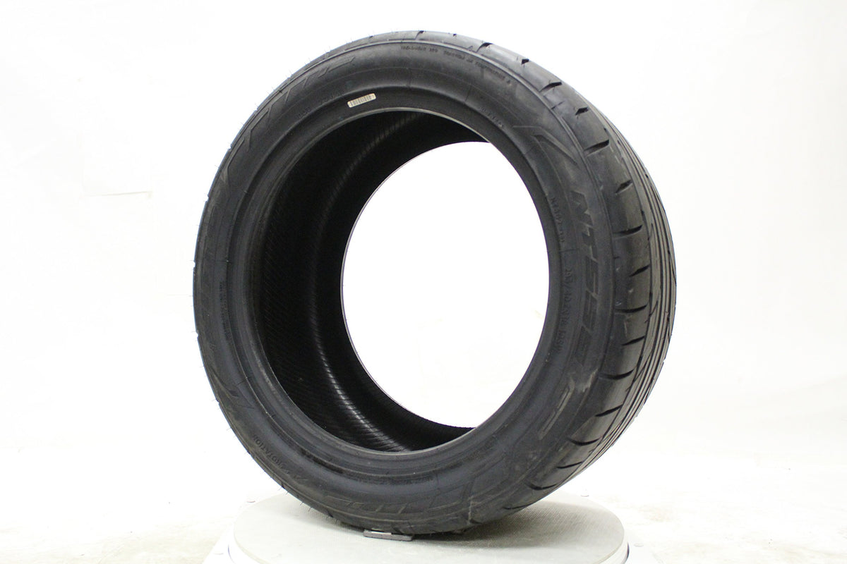 235/40ZR18 95W XL BW N451