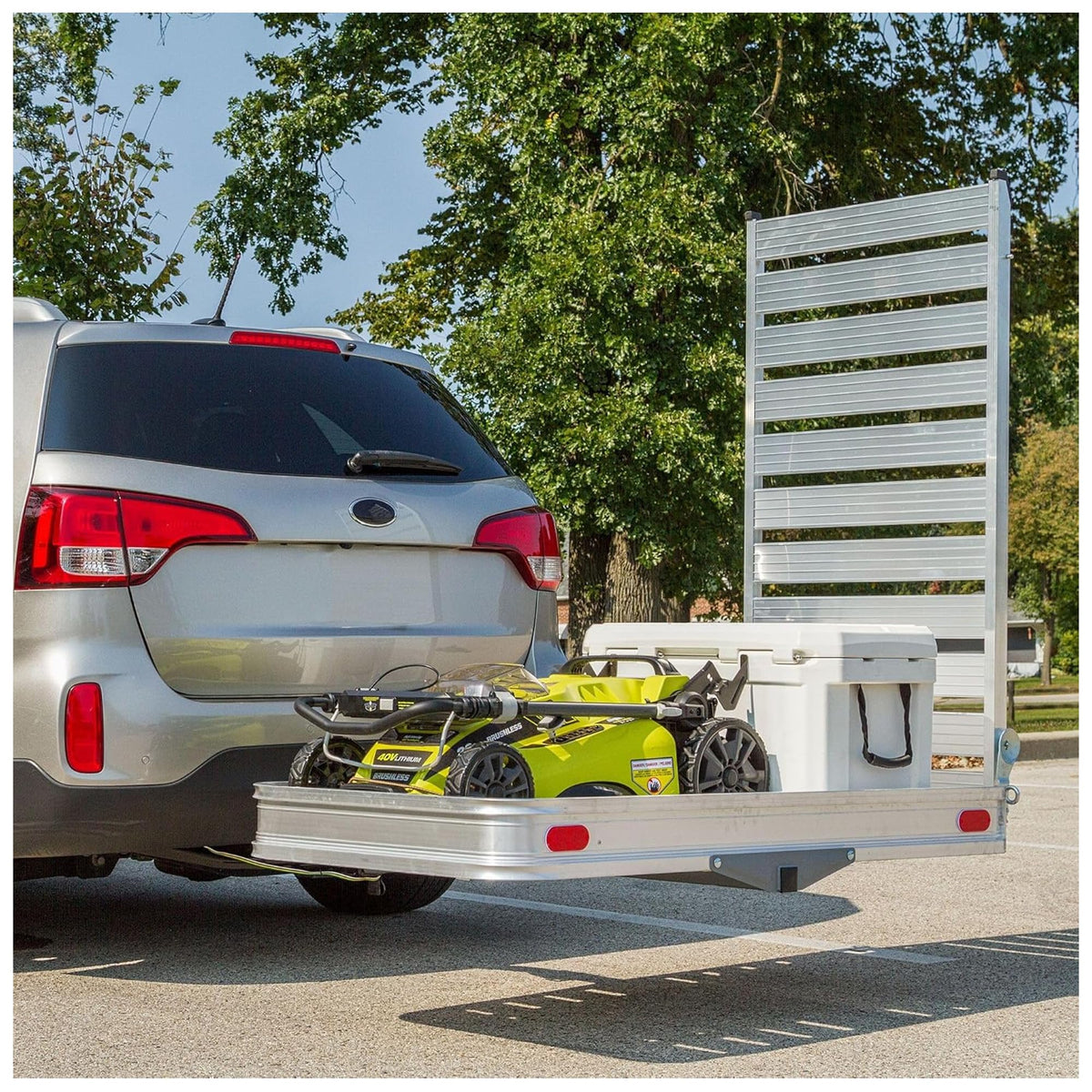 Hitch Cargo Carrier with Ramp K817168